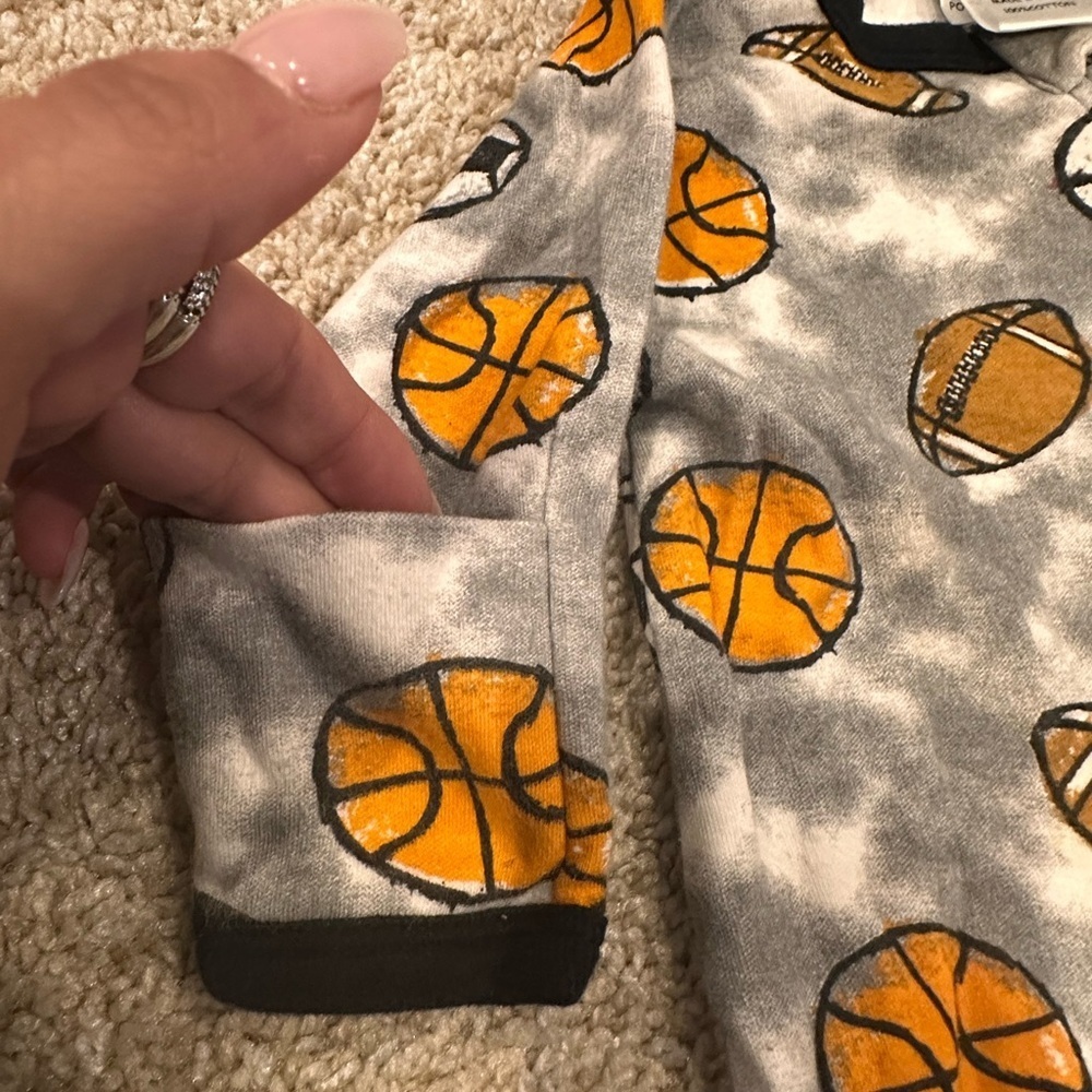 Designer Baby Steps Gray and Orange Sports Footie - Picture 8 of 9